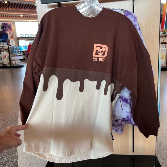 ISO Walt Disney World Mickey Ice Cream Bar Spirit Jersey - Picture 2 of 2